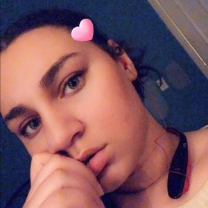 Meet your Posher, Channah